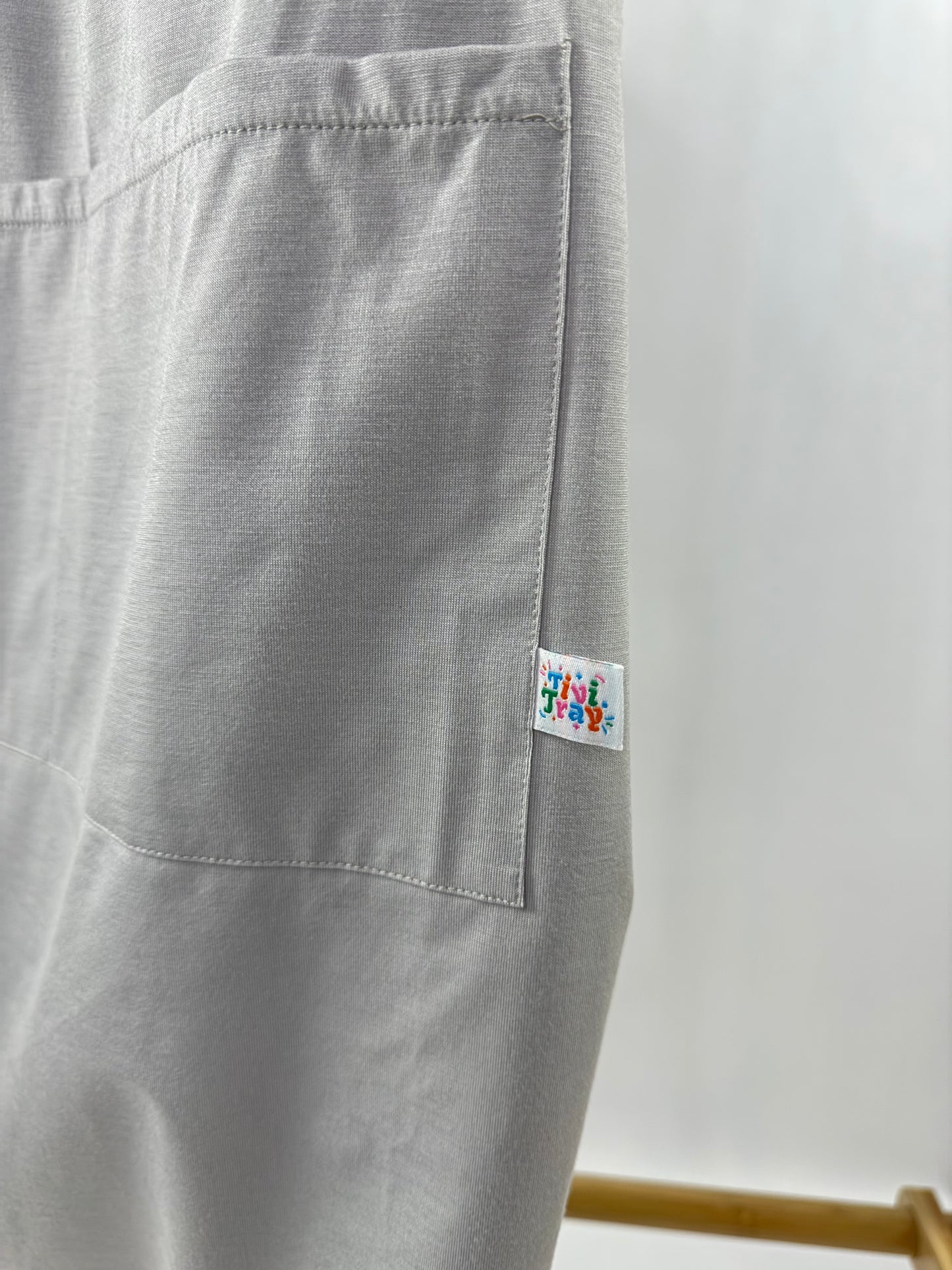 Tivi Armor - a cross-back, waterproof apron crafted from bamboo fabric